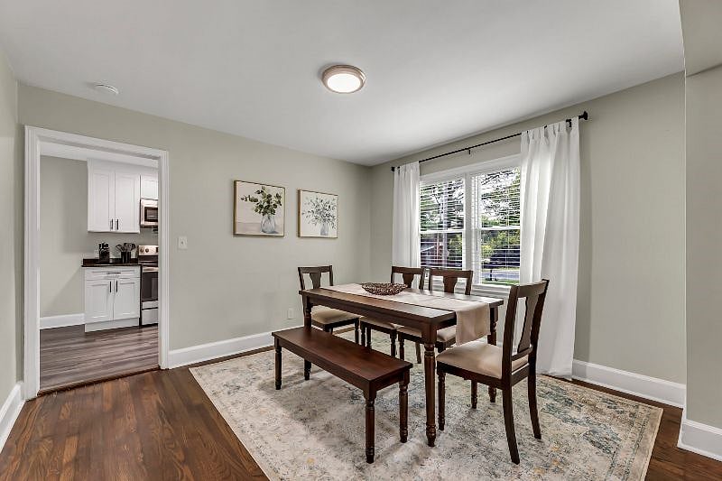 Furnished Finder property 430971_1 photo 10