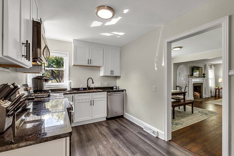 Furnished Finder property 430971_1 photo 11