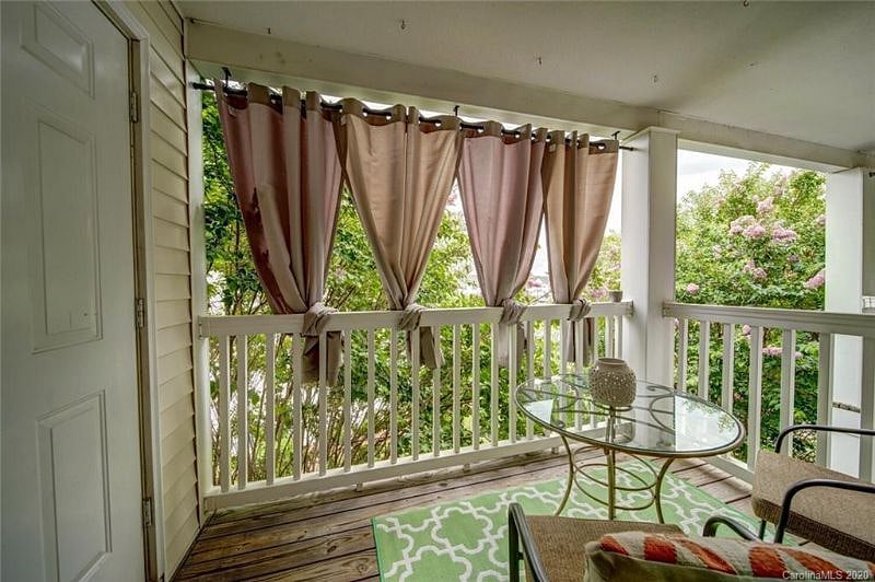 Furnished Finder property 430982_1 photo 16