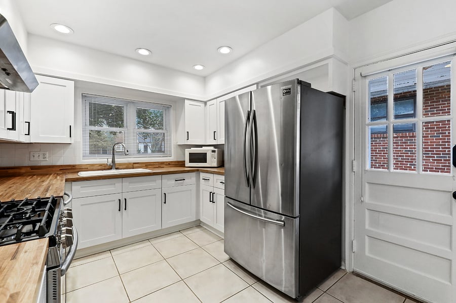 Furnished Finder property 430988_2 photo 8