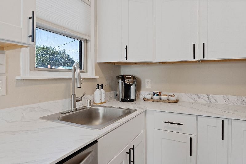 Furnished Finder property 431025_1 photo 12