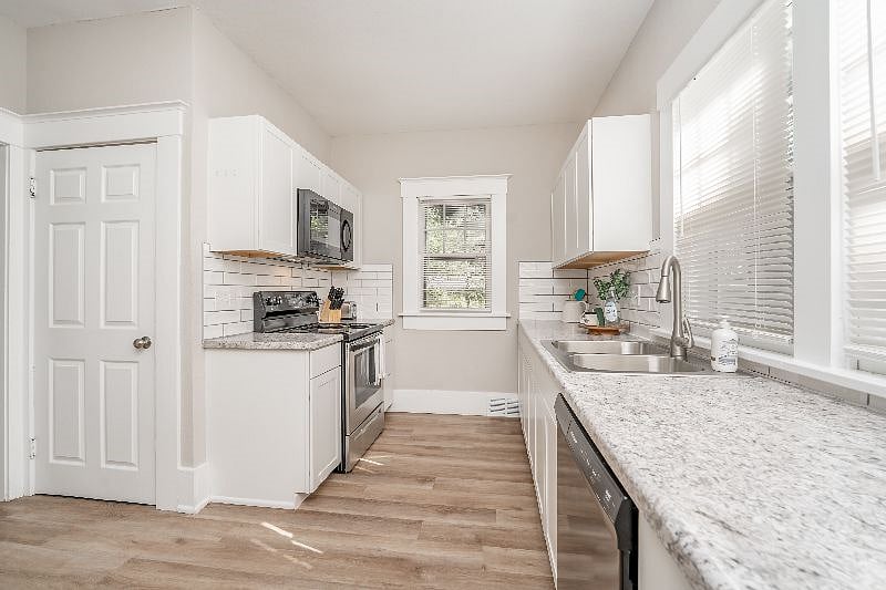 Furnished Finder property 431169_1 photo 17