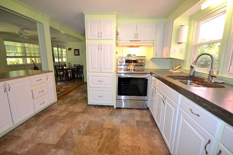 Furnished Finder property 431189_1 photo 12