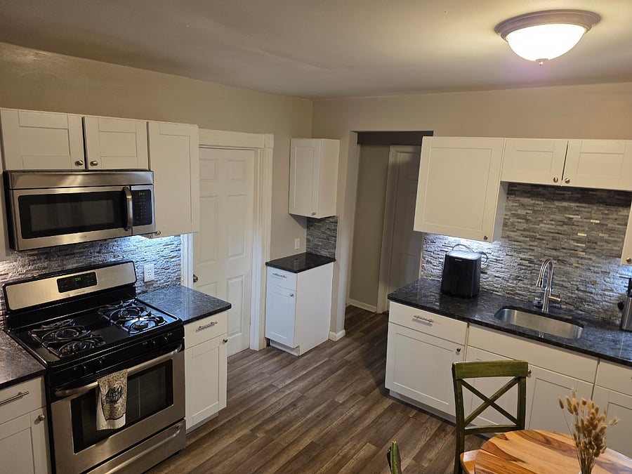Furnished Finder property 431225_2 photo 5