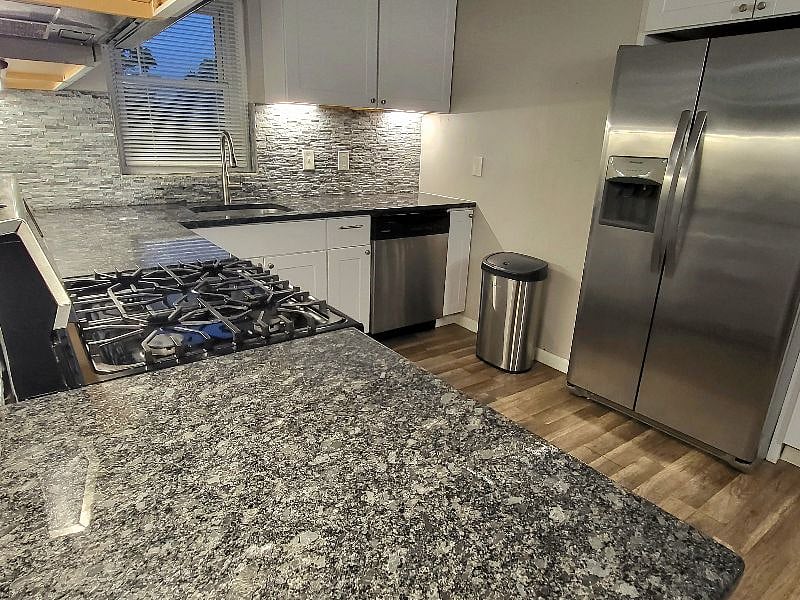 Furnished Finder property 431225_3 photo 7