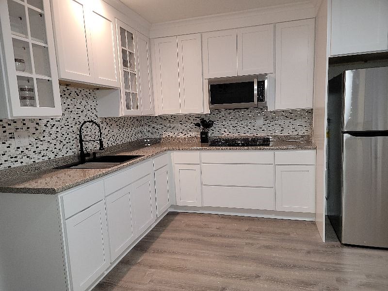 Furnished Finder property 431332_3 photo 25