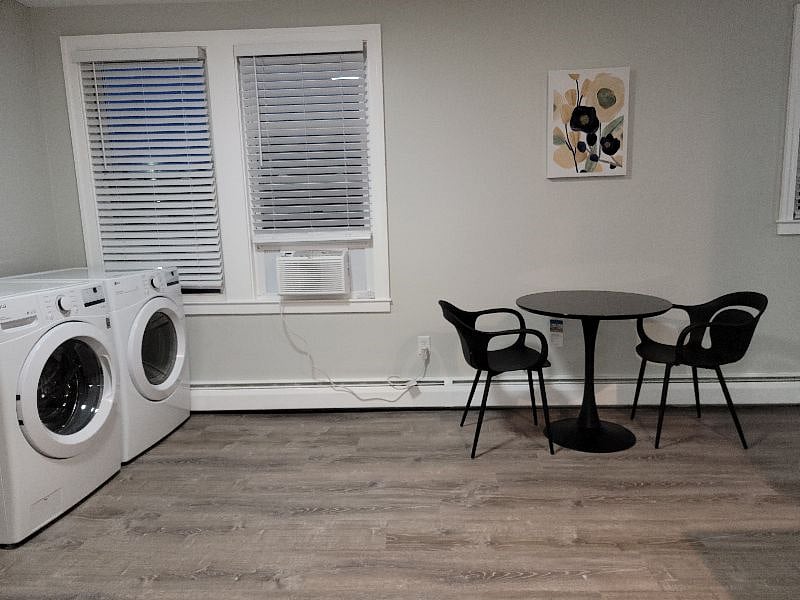 Furnished Finder property 431332_3 photo 30
