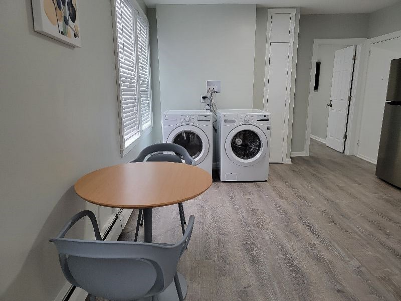 Furnished Finder property 431332_4 photo 9
