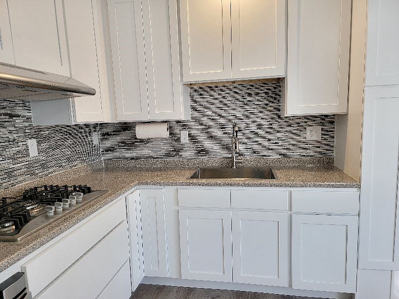 Furnished Finder property 431332_4 photo 19