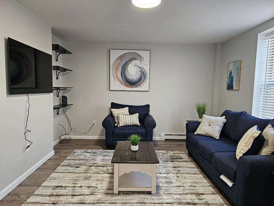 Furnished Finder property 431332_6 photo 9