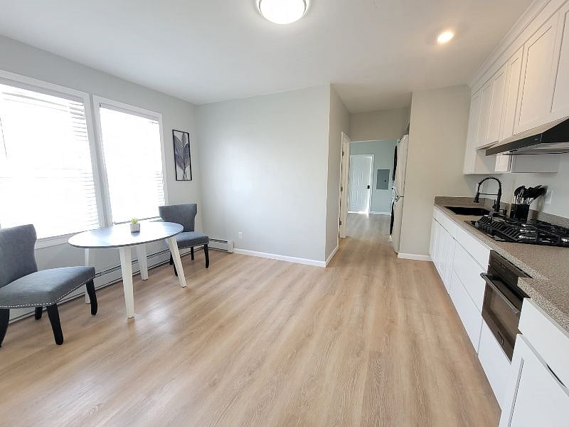 Furnished Finder property 431332_7 photo 5