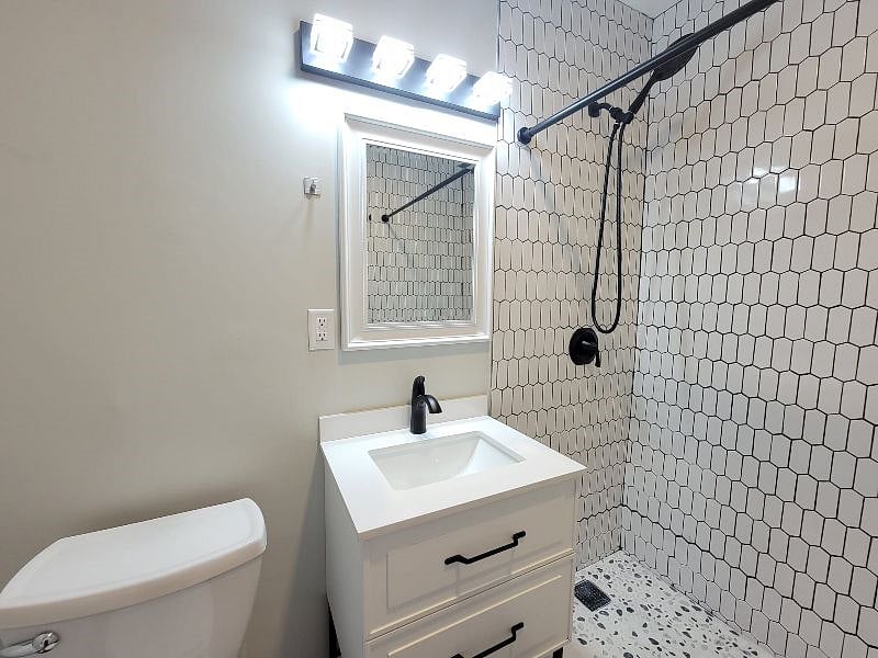 Furnished Finder property 431332_7 photo 10