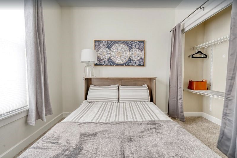 Furnished Finder property 431350_1 photo 3
