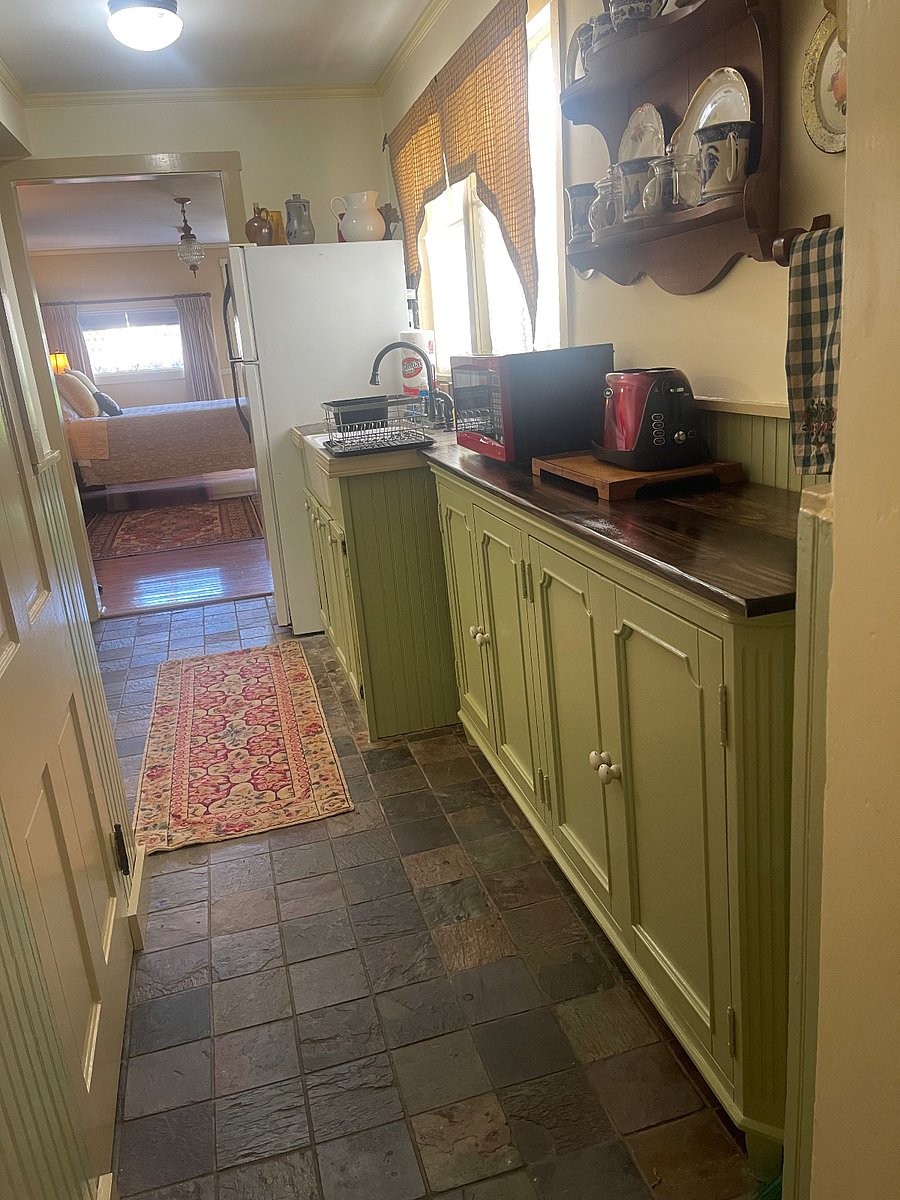 Furnished Finder property 431353_1 photo 6