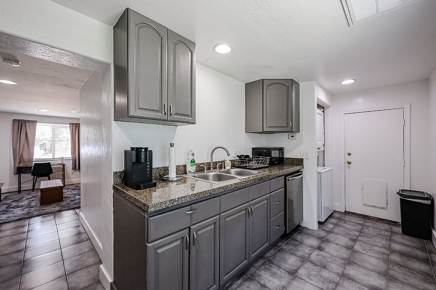 Furnished Finder property 431417_1 photo 7