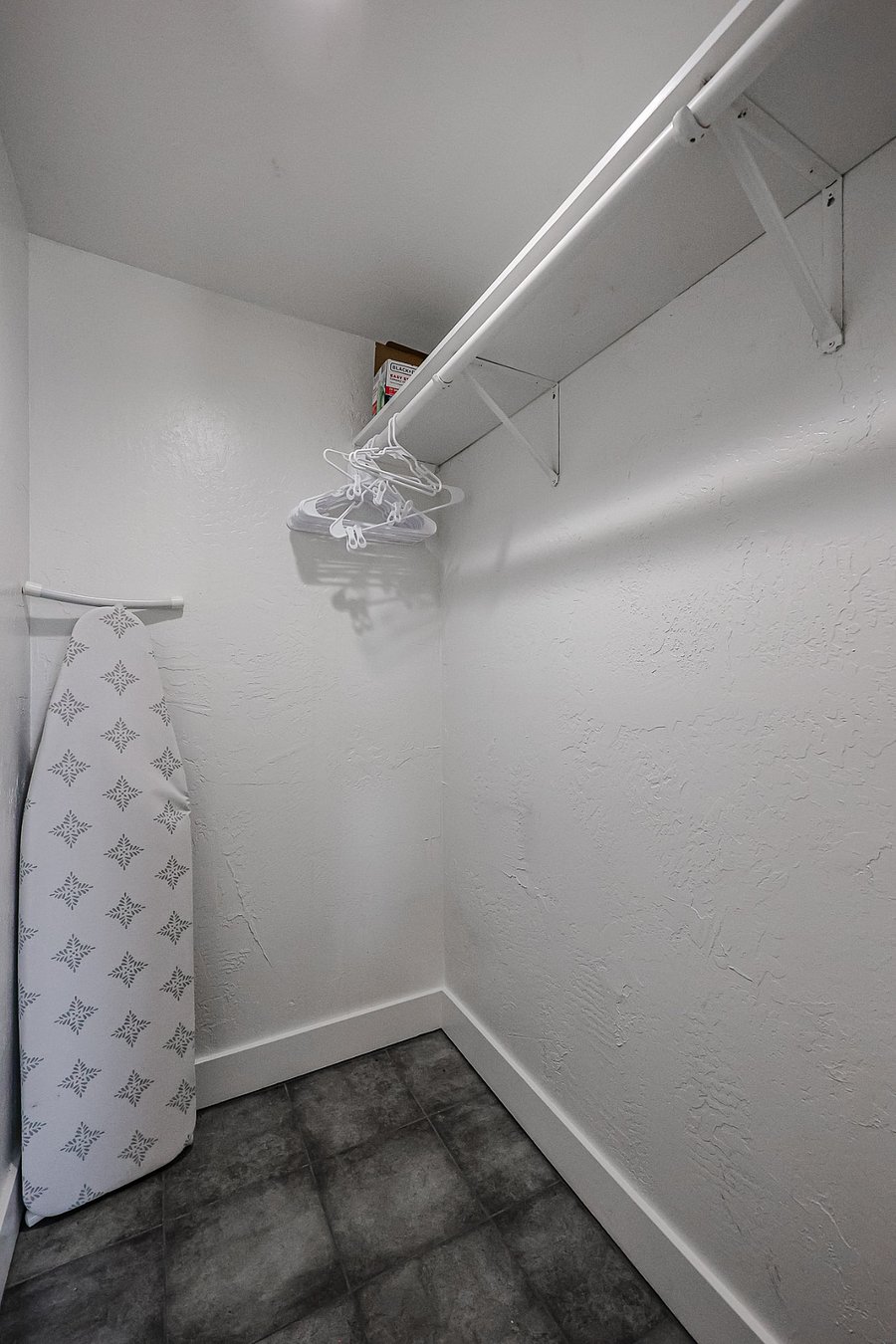 Furnished Finder property 431417_1 photo 17