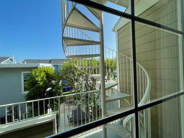 Staircase leading to roof