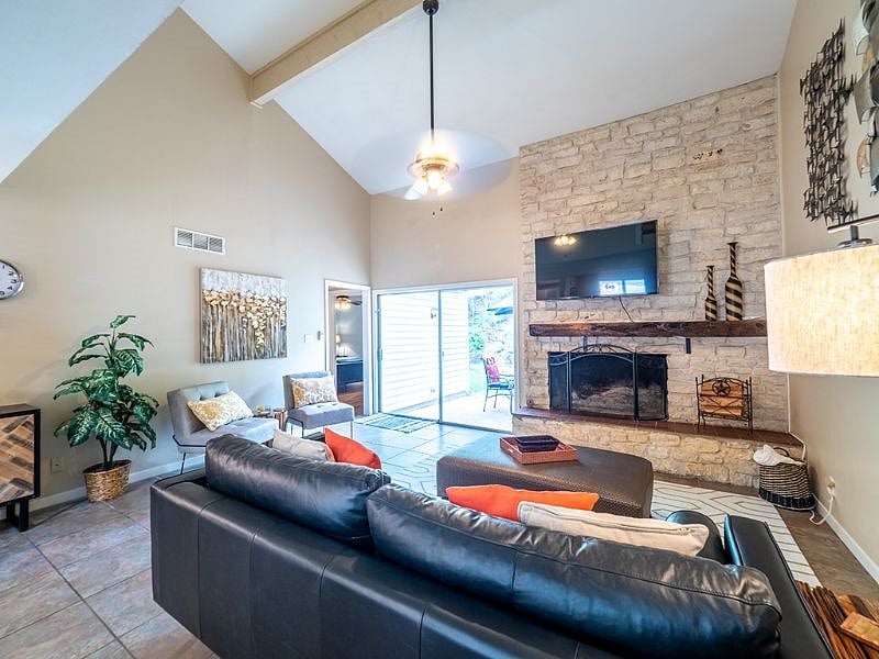 Furnished Finder property 431472_2 photo 11