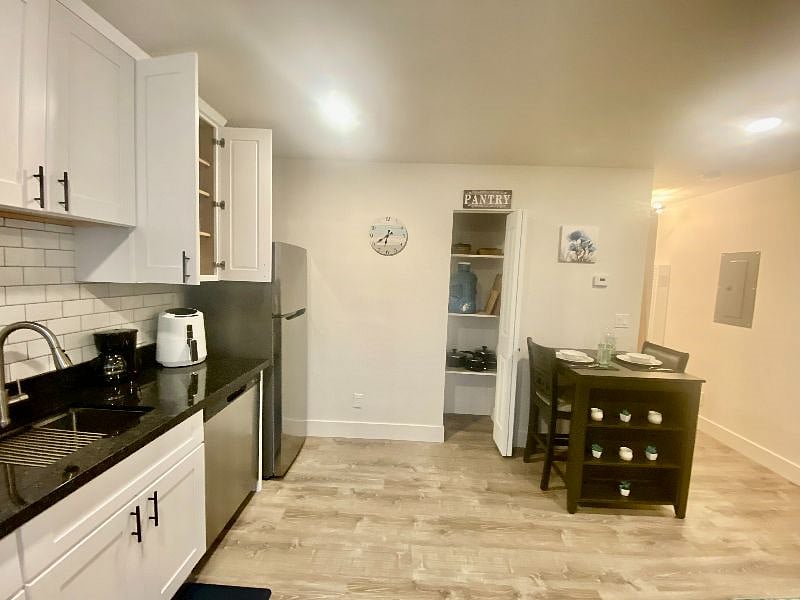Furnished Finder property 431550_1 photo 7