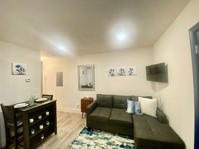 Furnished Finder property 431550_1 photo 14