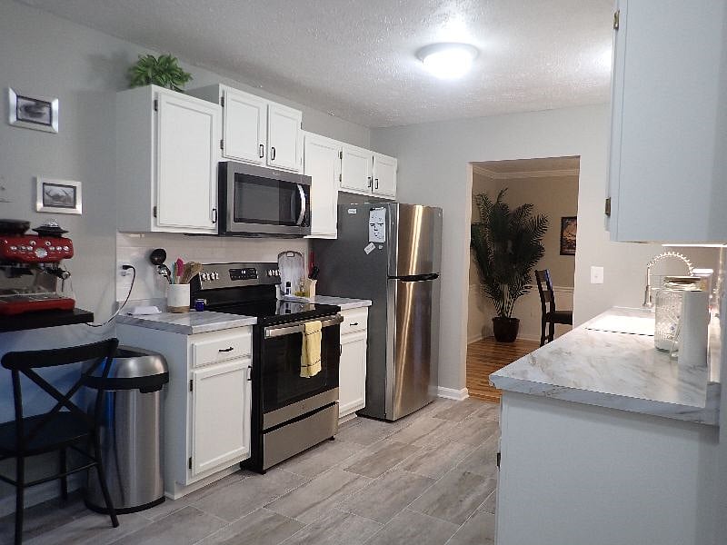 Furnished Finder property 431580_1 photo 1