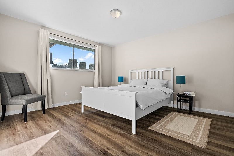 Sprawl out on the queen size bed with fresh linens and sleep in with black out curtains in place.