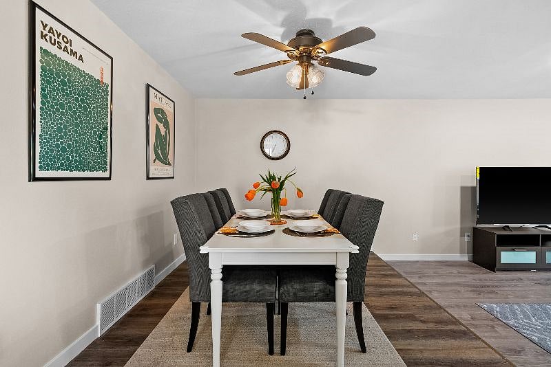 Relax with some new friends over a meal together. 
