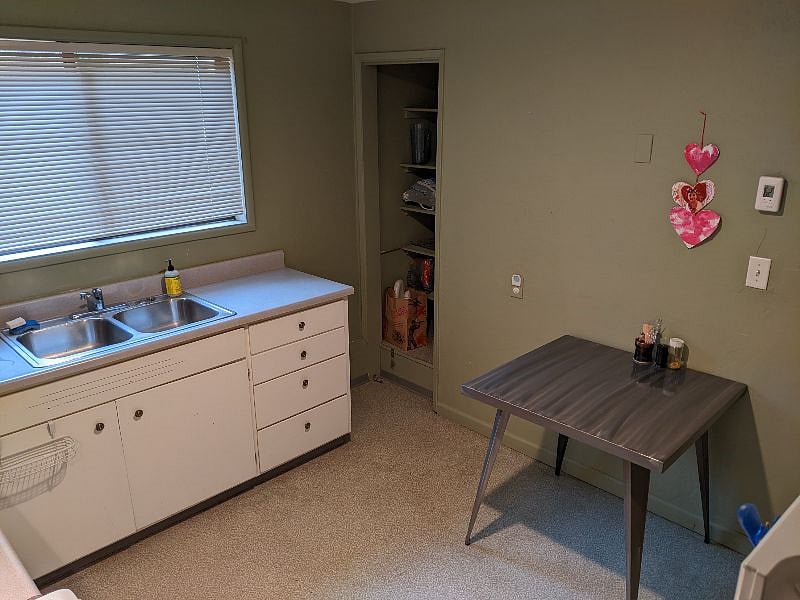 Furnished Finder property 431662_1 photo 3