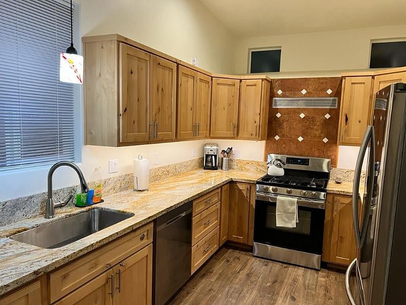 Furnished Finder property 431722_1 photo 17