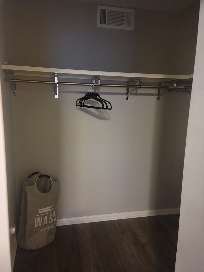 Furnished Finder property 431782_1 photo 18