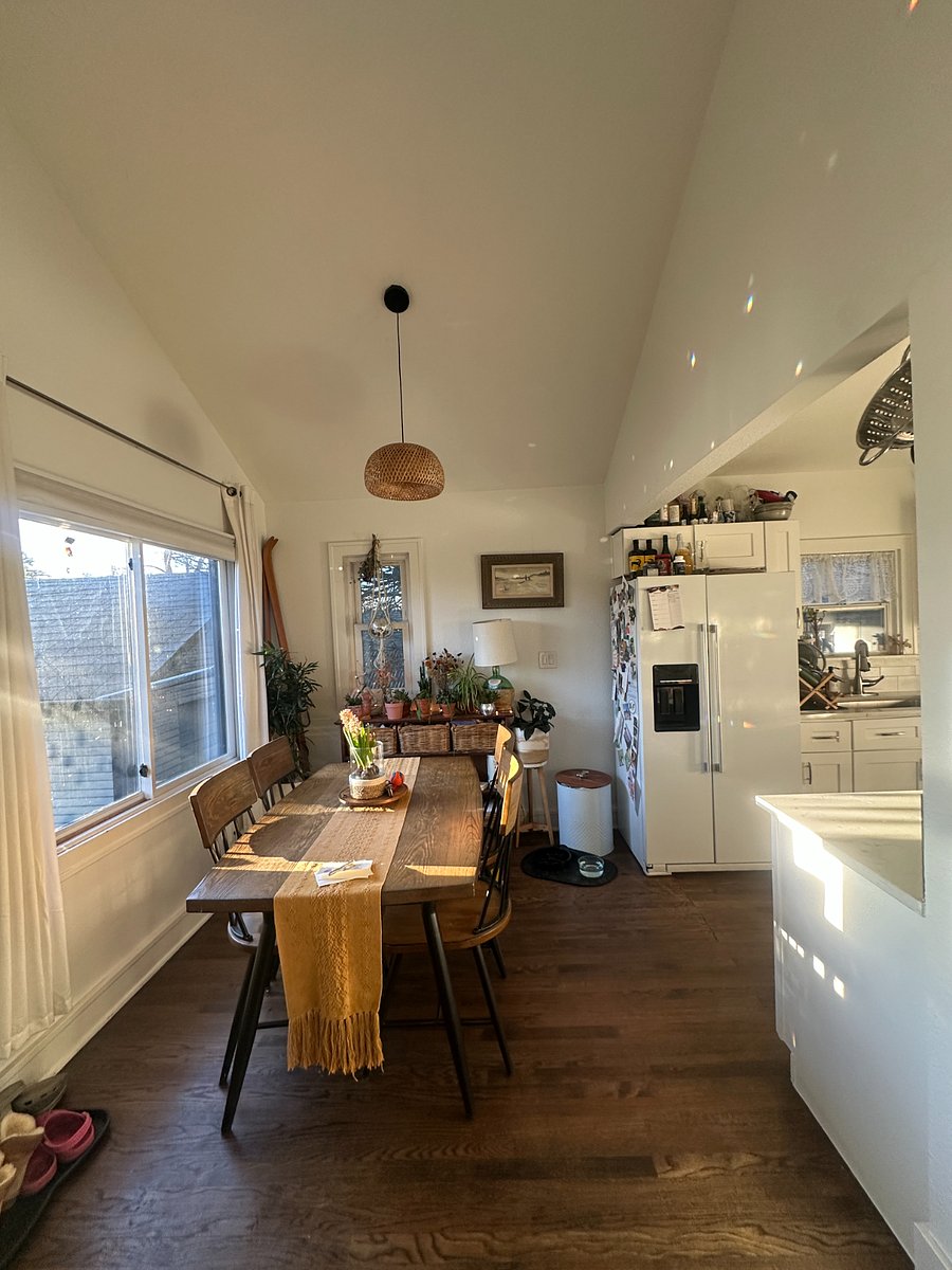 Dining area off the back of the kitchen