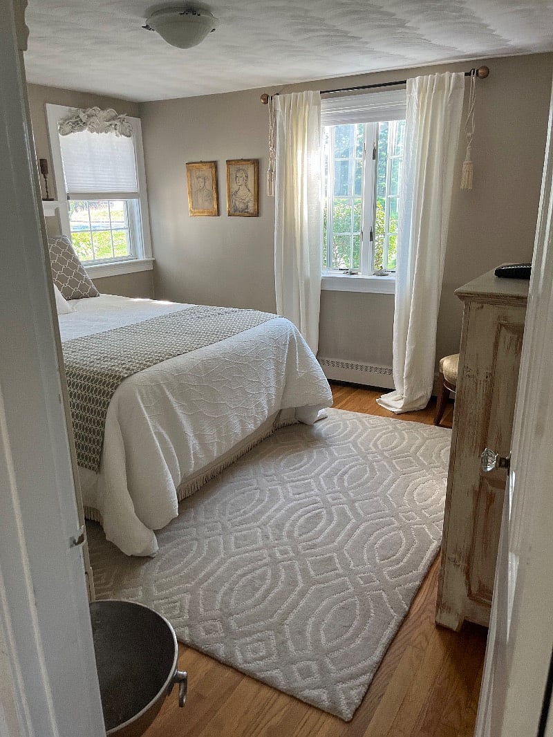 Guest bedroom first floor.