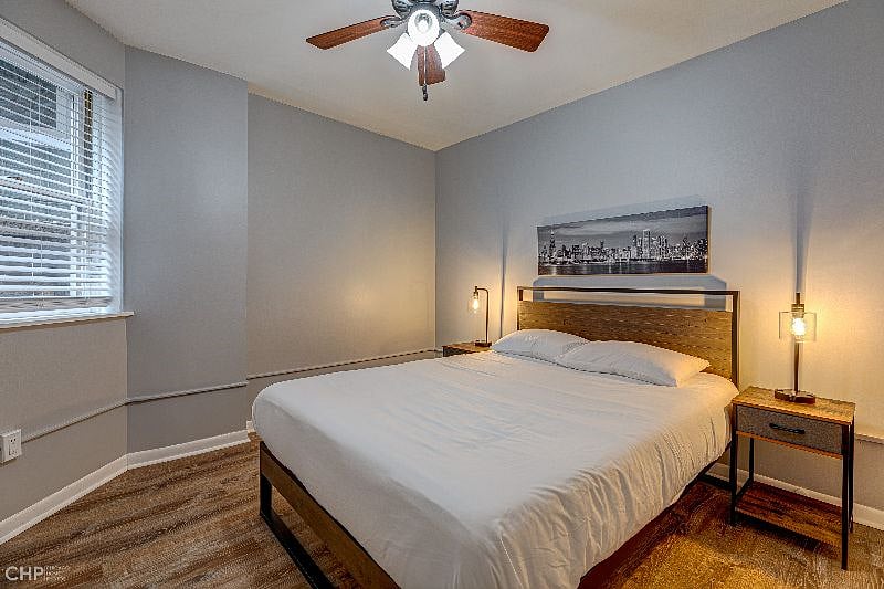 Bedroom 1 with Queen size bed