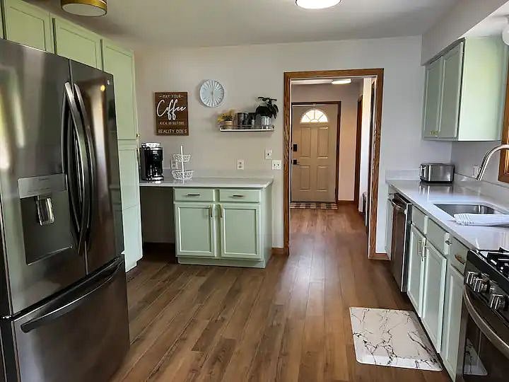 Furnished Finder property 431830_1 photo 8