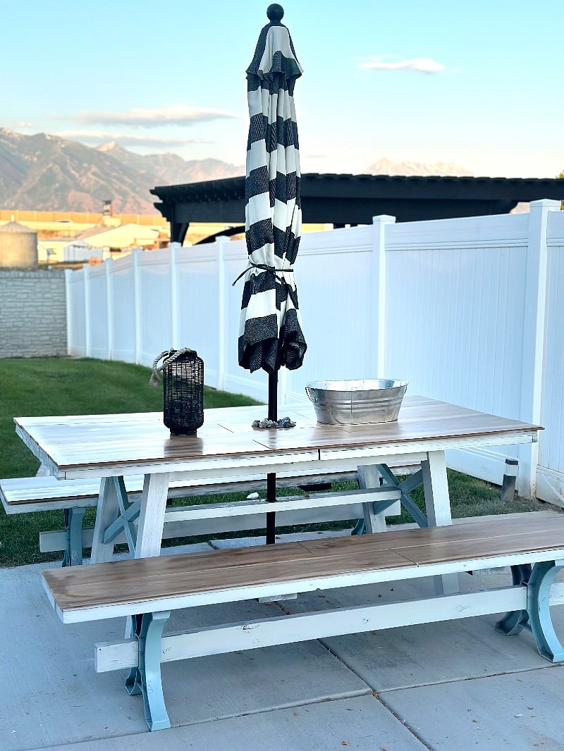 Outdoor eating with beautiful views