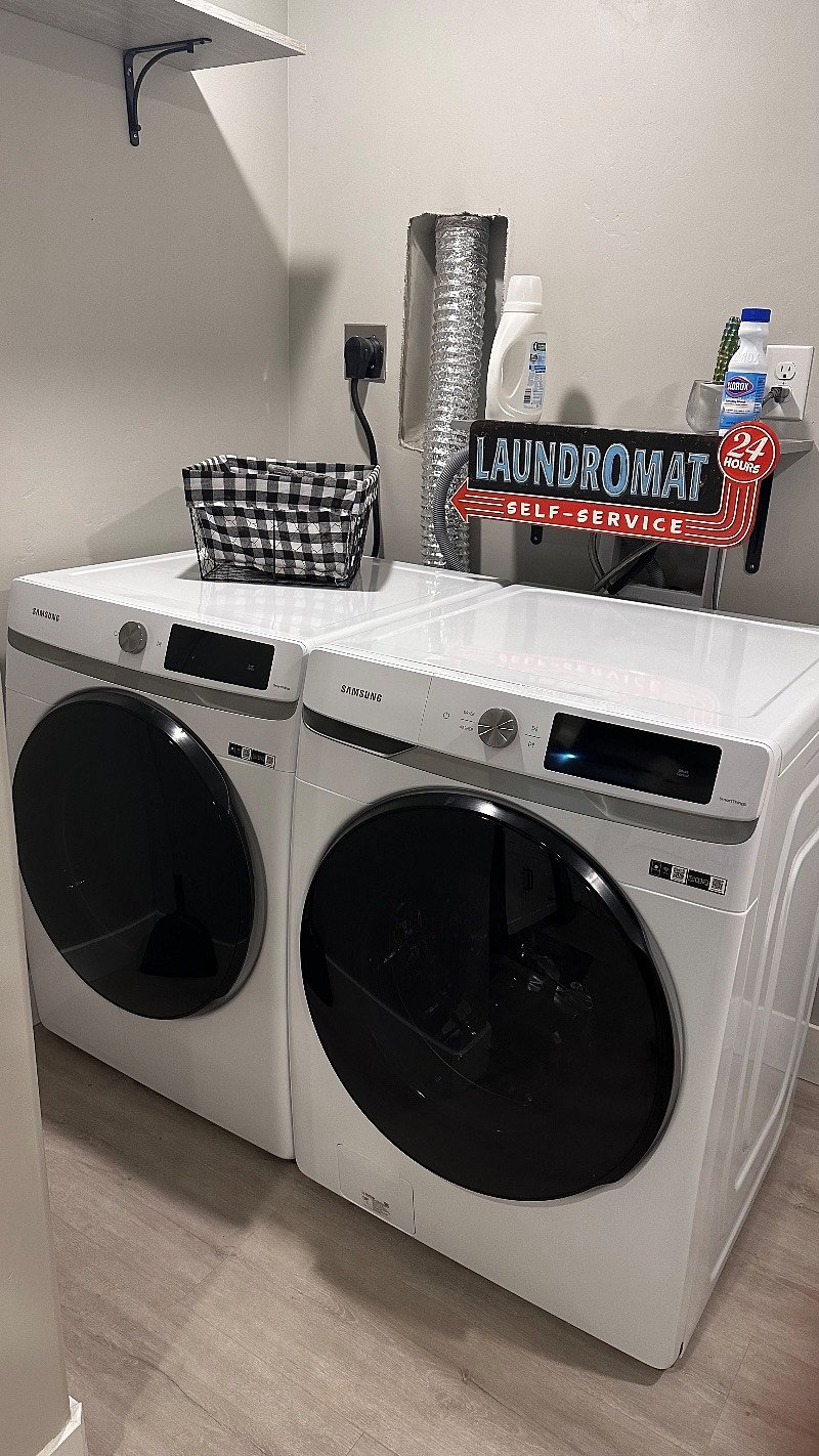 Washer & Dryer on main floore
