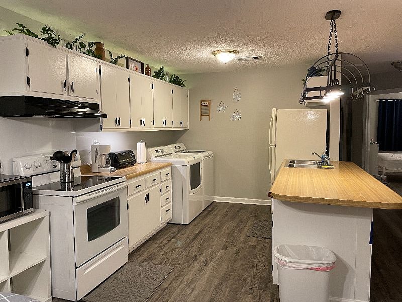 Furnished Finder property 431978_1 photo 9
