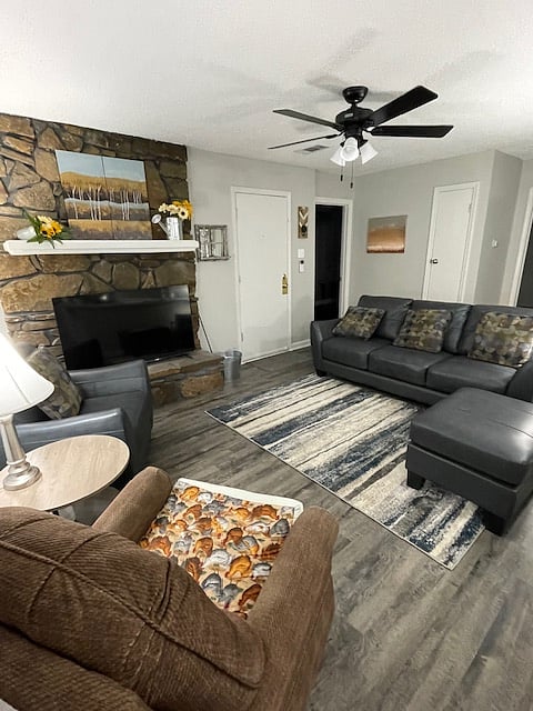 Furnished Finder property 431978_2 photo 4
