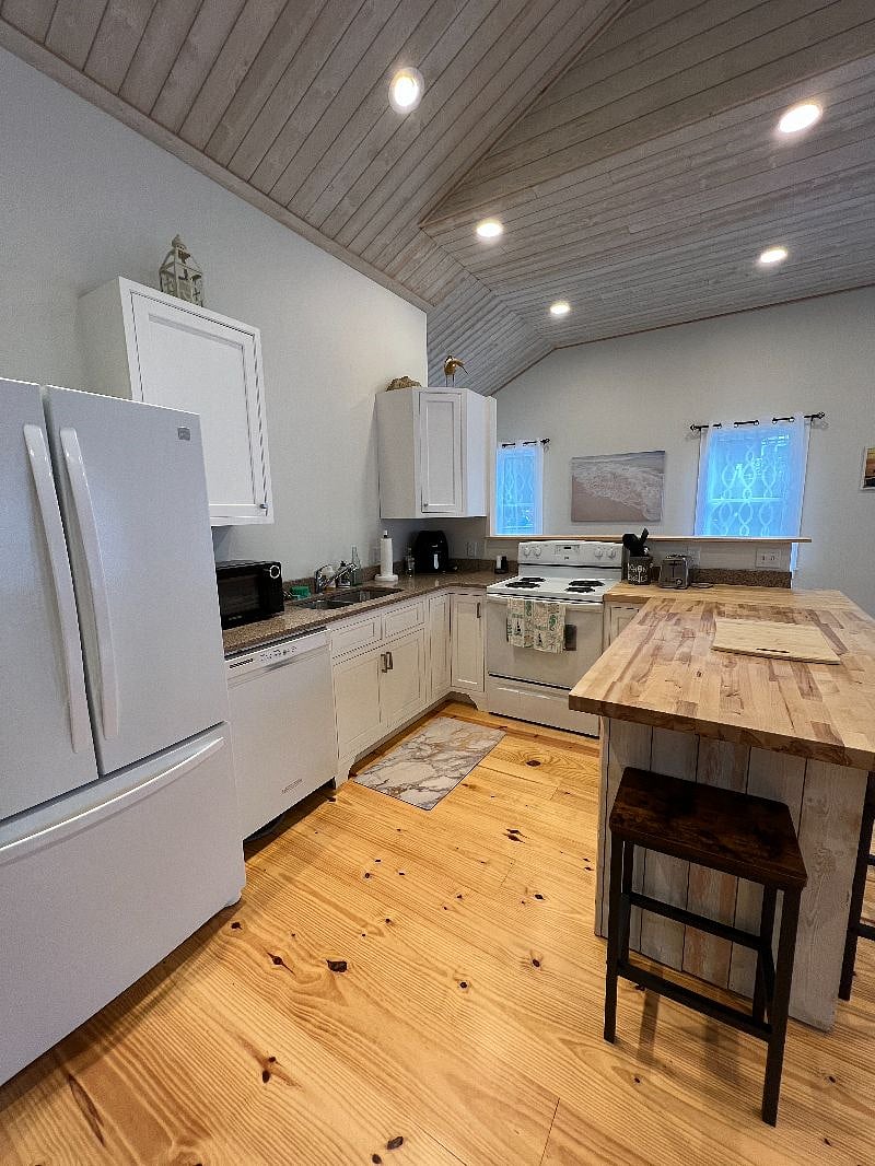 Furnished Finder property 431983_1 photo 6