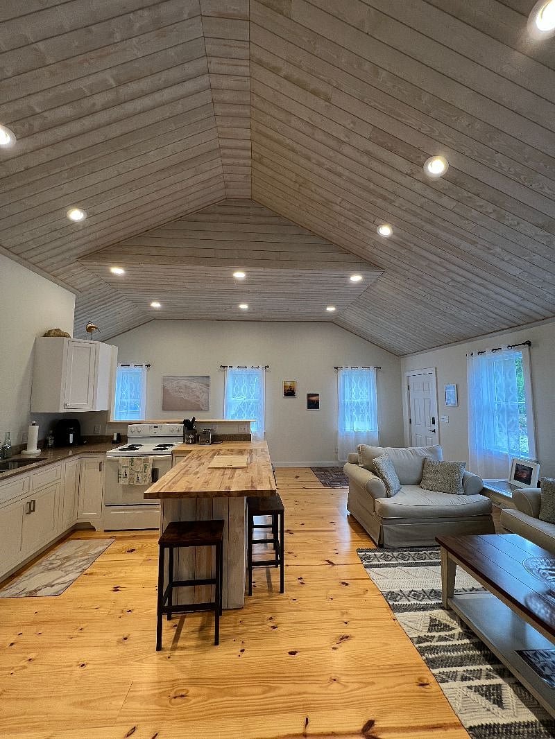 Furnished Finder property 431983_1 photo 1