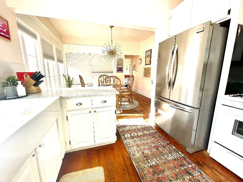 Kitchen and dining room 