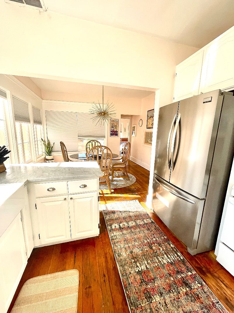Kitchen and dining. Marble countertops 