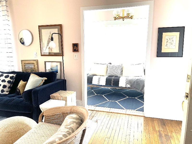 Sun room behind living room 
