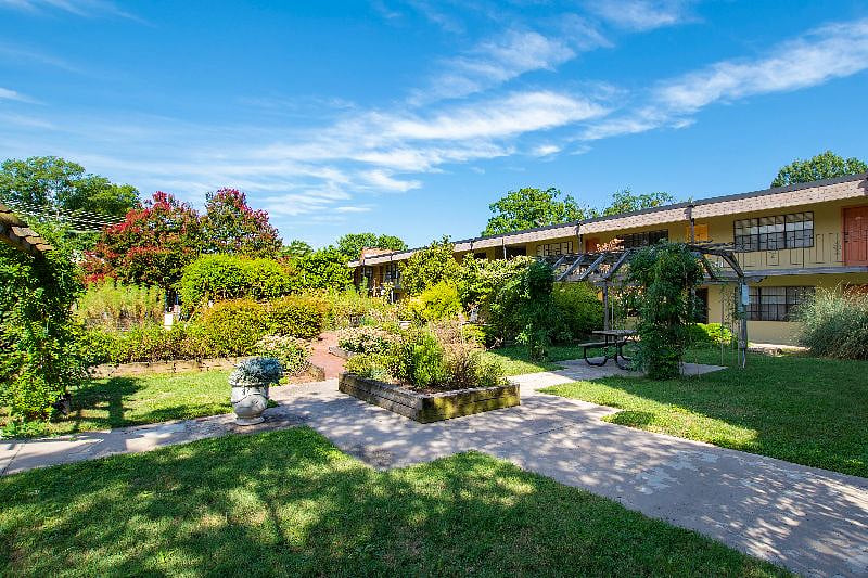 Furnished Finder property 432010_1 photo 29
