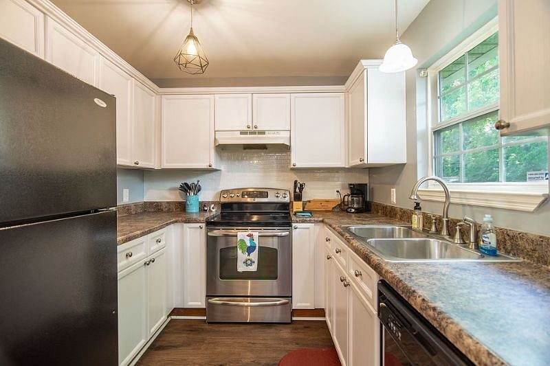 Furnished Finder property 432068_1 photo 7