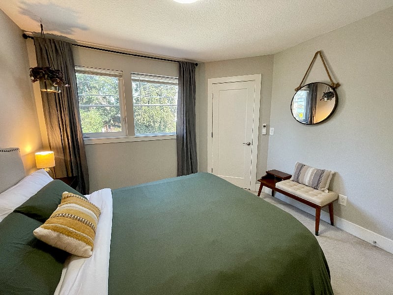 Master bedroom with queen bed