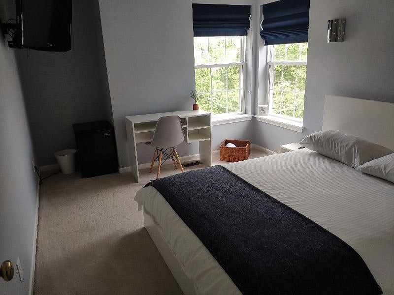 Furnished Finder property 432118_1 photo 2