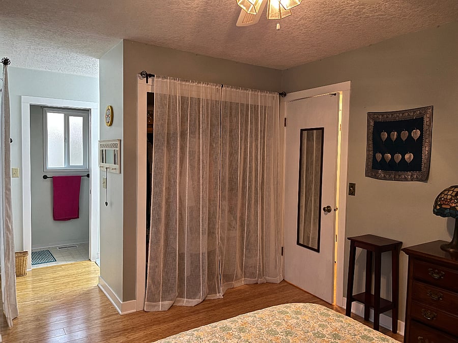 Furnished Finder property 432126_1 photo 17