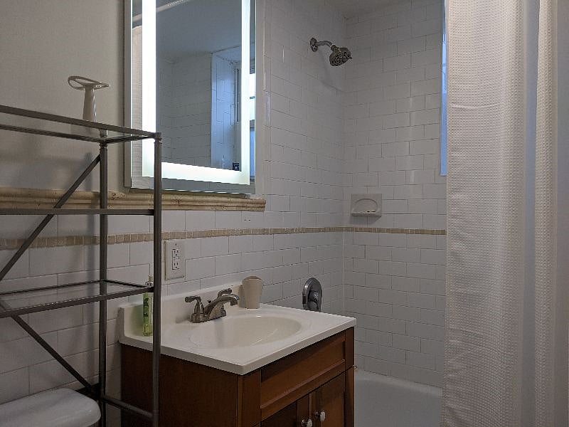 Furnished Finder property 432128_1 photo 9
