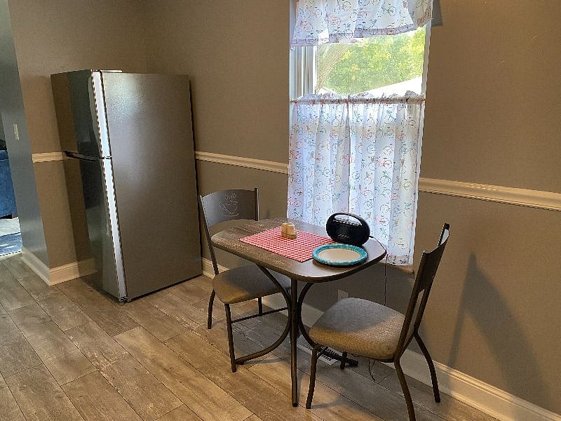 Furnished Finder property 432189_1 photo 9